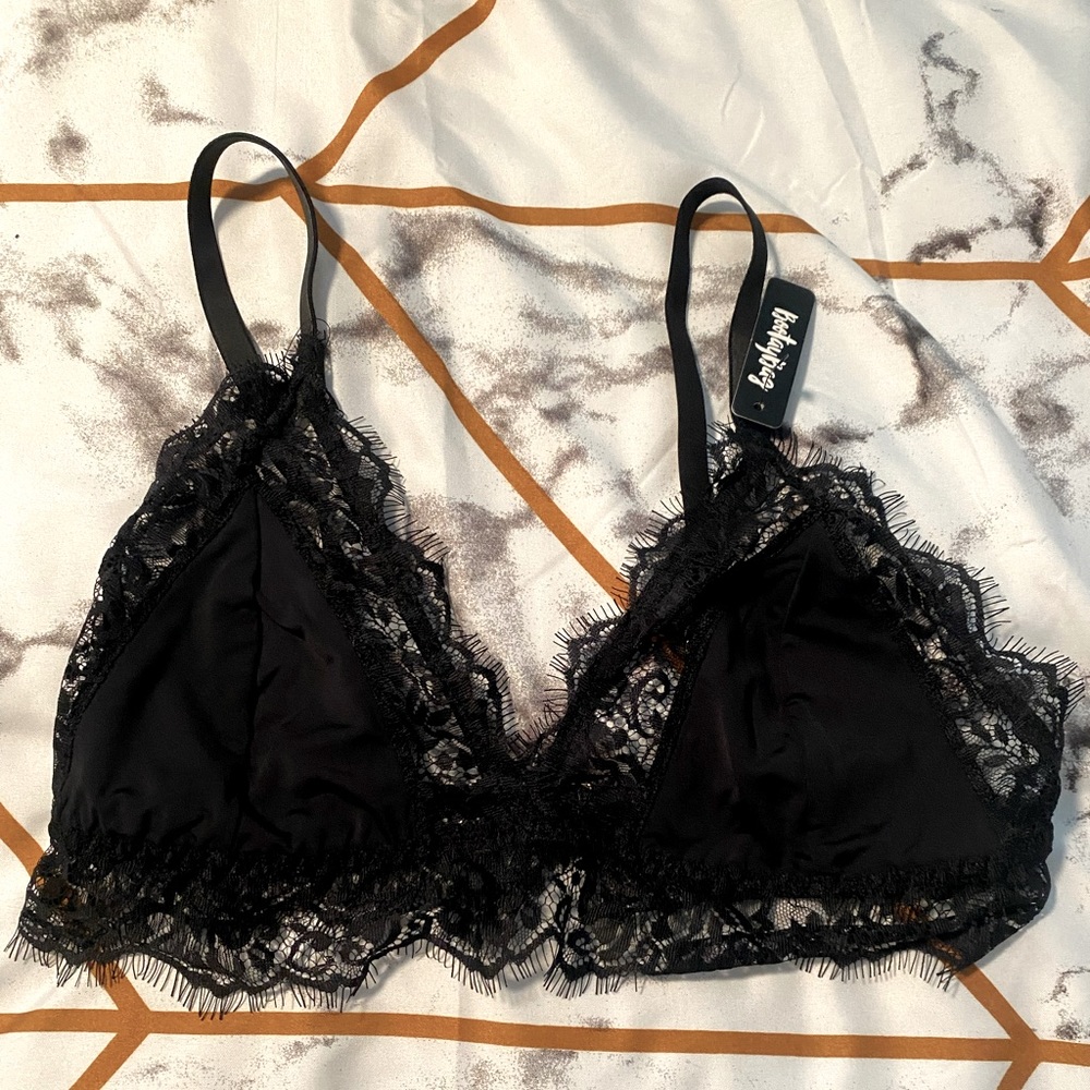 BootayBag best selling black lace, bralette NWT size M